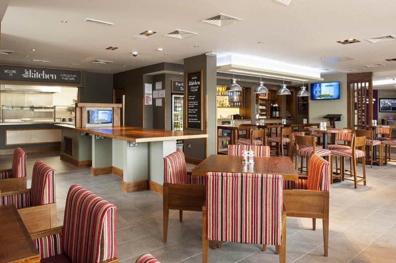 Premier Inn Dudley Town Centre 외부 사진